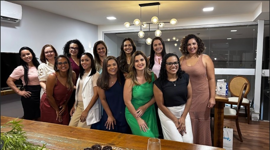 Empreendedoras fecham várias vendas no Café com Networking